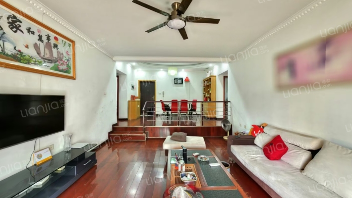 岚颐公馆二手房实景图