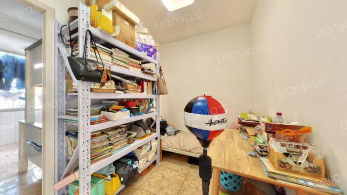 新鸿南路159号二手房实景图