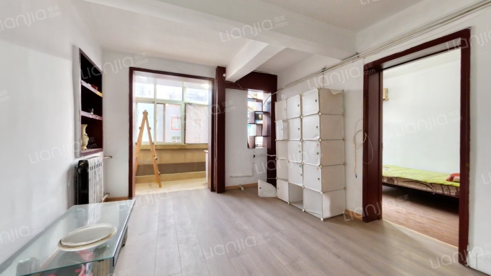 西安市启智学校家属院二手房实景图