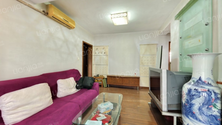 团校二手房实景图