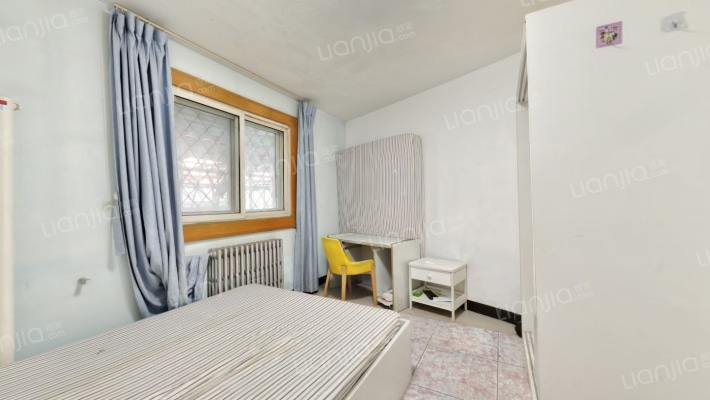 蔚园二手房实景图