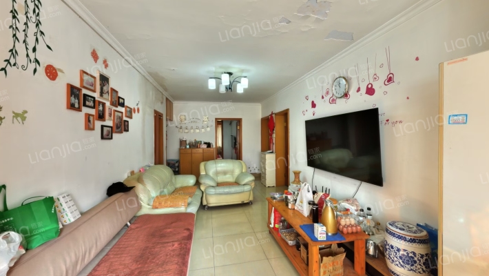 清江南街1号二手房实景图