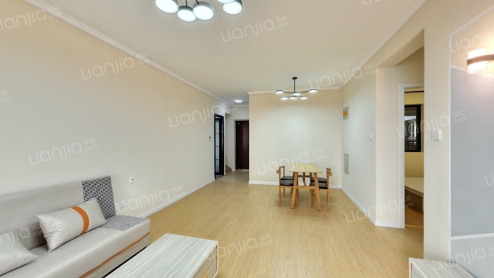 东创铂悦府二手房实景图