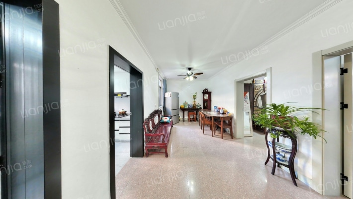 钢西生活区二手房实景图