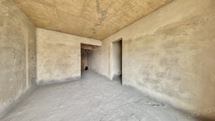 珑逸府二手房实景图