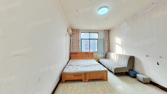 经一路四号院二手房实景图