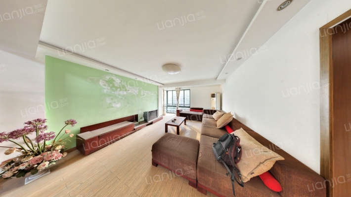 新西南华庭二手房实景图