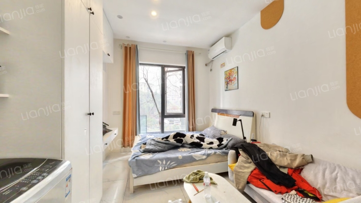 红馆二手房实景图