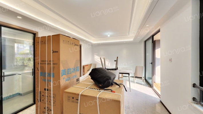 春境前潮府二手房实景图