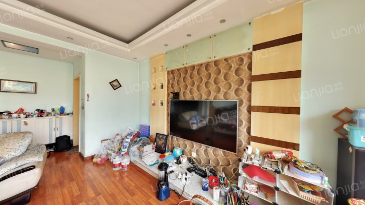 龙躍公寓二手房实景图