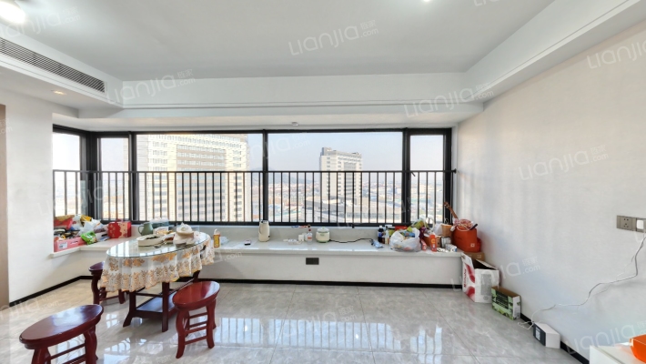 春境前潮府二手房实景图