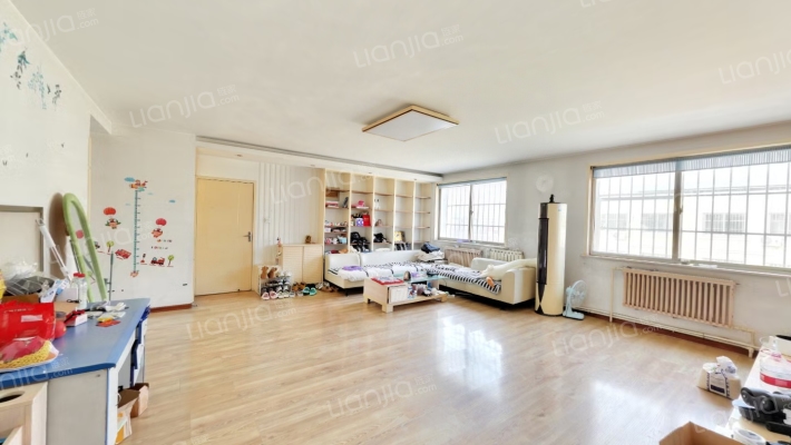 金地置业小区二手房实景图