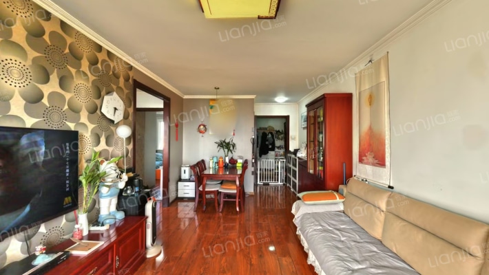 彩虹家园二手房实景图