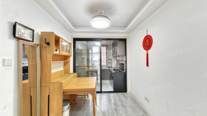 海鲸公寓二手房实景图