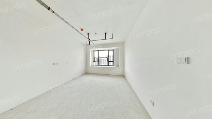 和泓长白府二手房实景图