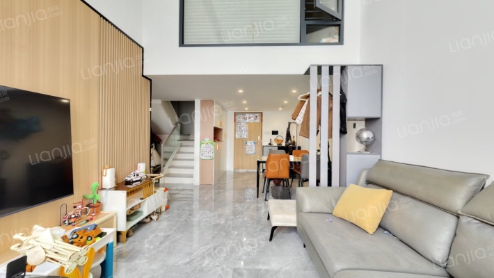 华宇旭辉星空二手房实景图