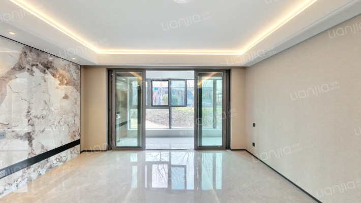 七里湖山花园二手房实景图