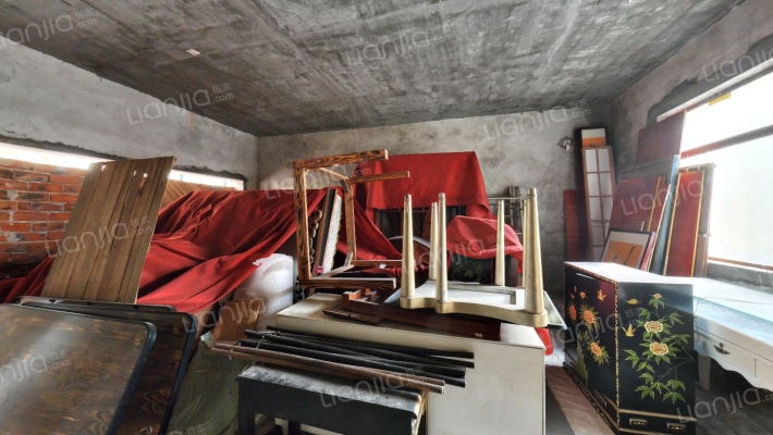 麓山恋迪亚溪谷二手房实景图