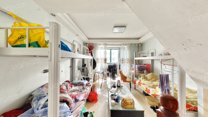 学府小区二手房实景图