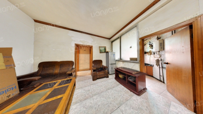 灯笼街142号二手房实景图