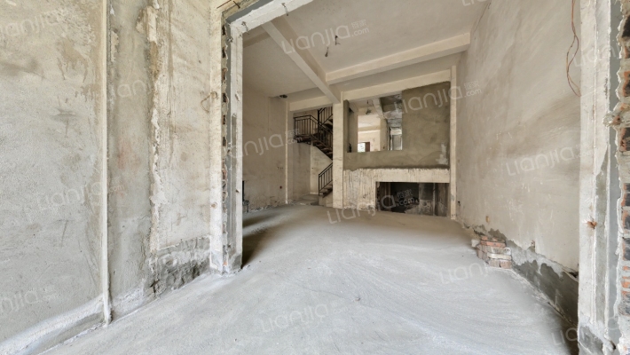 水都豪庭二手房实景图