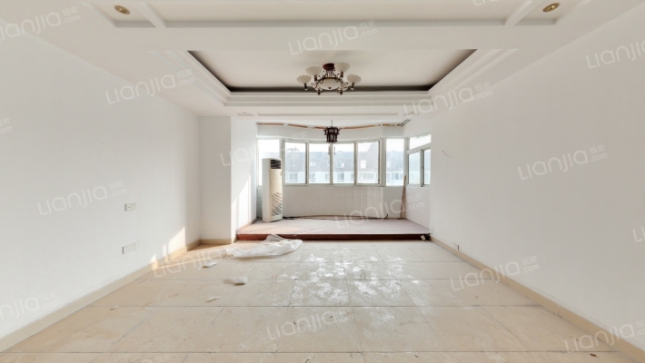 翠岩路81号二手房实景图