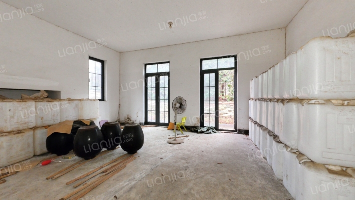 山河水二手房实景图