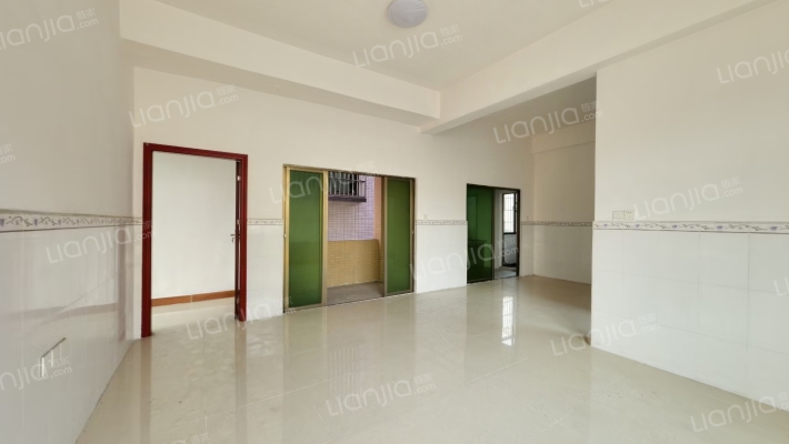 十六围街二手房实景图