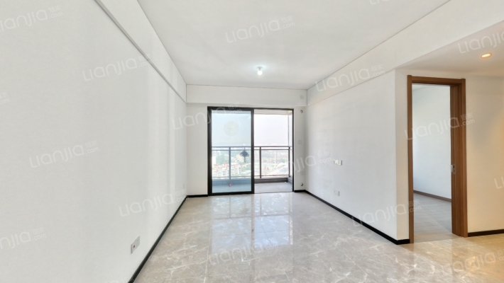 信达珺悦蓝庭二手房实景图