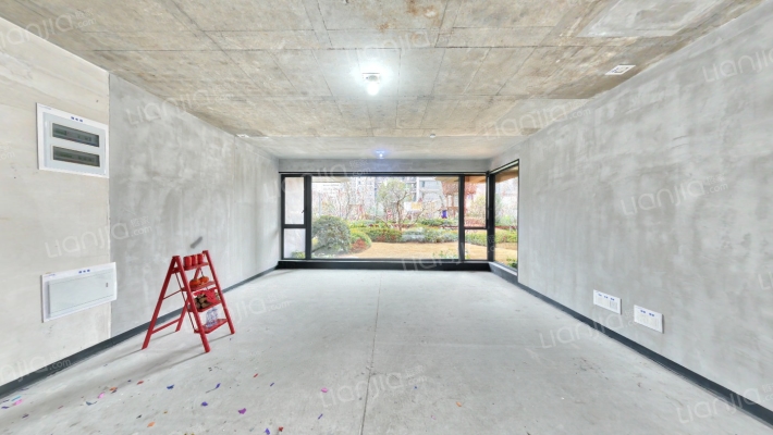 招商天青云麓二手房实景图