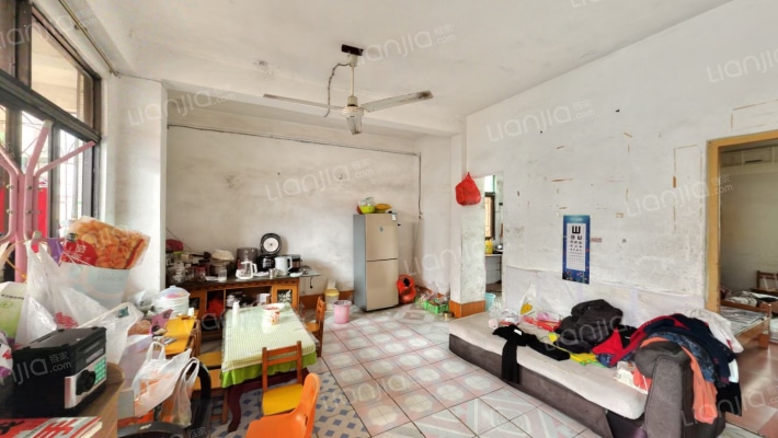 骡子湖北街六巷二手房实景图