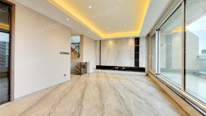 春曼雅庐二手房实景图