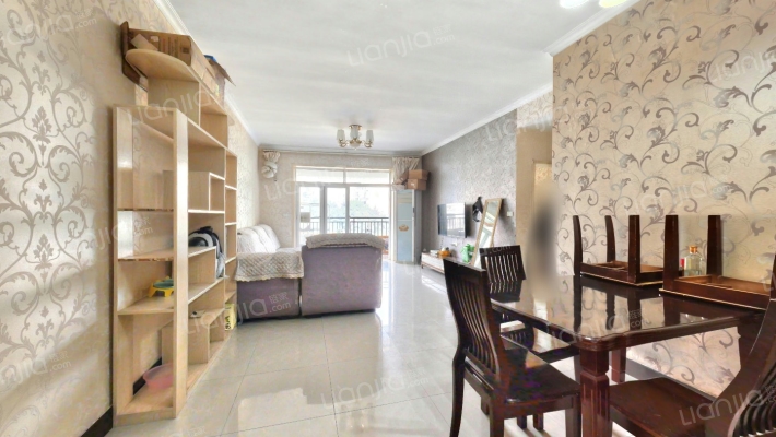 典雅森林花园二手房实景图