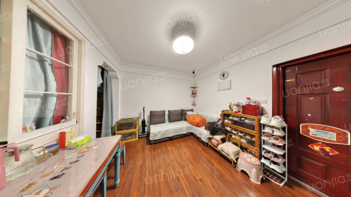 彭子江花园二手房实景图