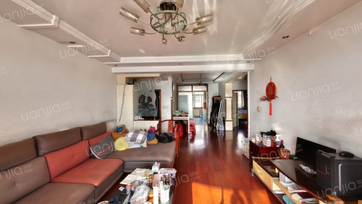 尊龙苑东区二手房实景图