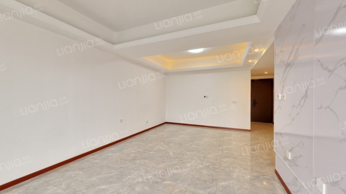 锦城峰荟荟骏阁二手房实景图