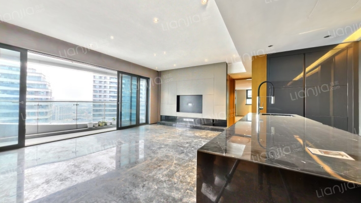 麓湖生态城汀院二手房实景图