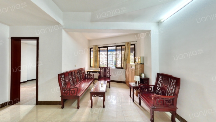 泰沙路26号大院二手房实景图