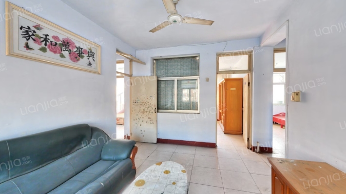 矿建小区二手房实景图