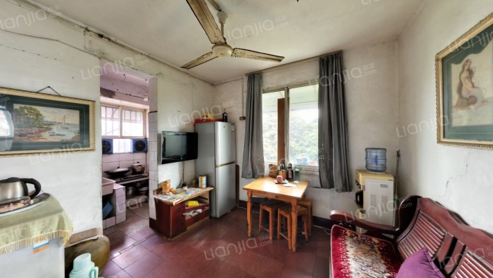 地矿局一0八地质队宿舍二手房实景图