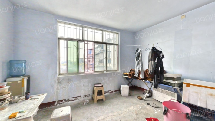 鹃兴路284号二手房实景图