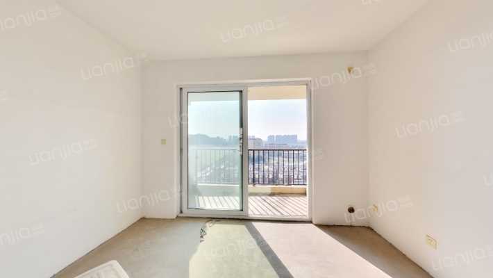 宝龙香槟湖二手房实景图