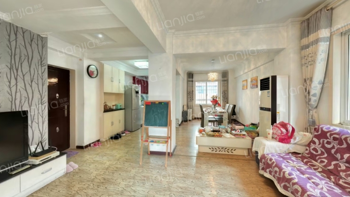 长健里二手房实景图