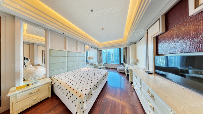 东方君悦二手房实景图