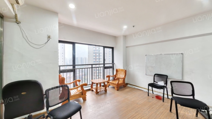 渝高城市日记二手房实景图