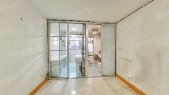 玉泉路16号院二手房实景图