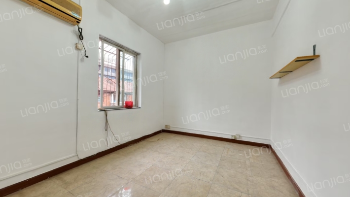 商业街25号二手房实景图