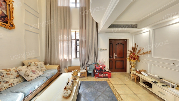 世茂龙湾四期二手房实景图