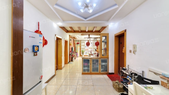 新锦华苑小区二手房实景图