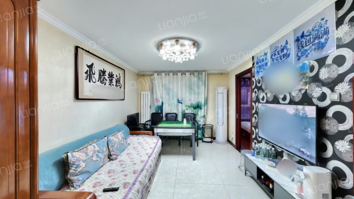 拾景名苑二手房实景图